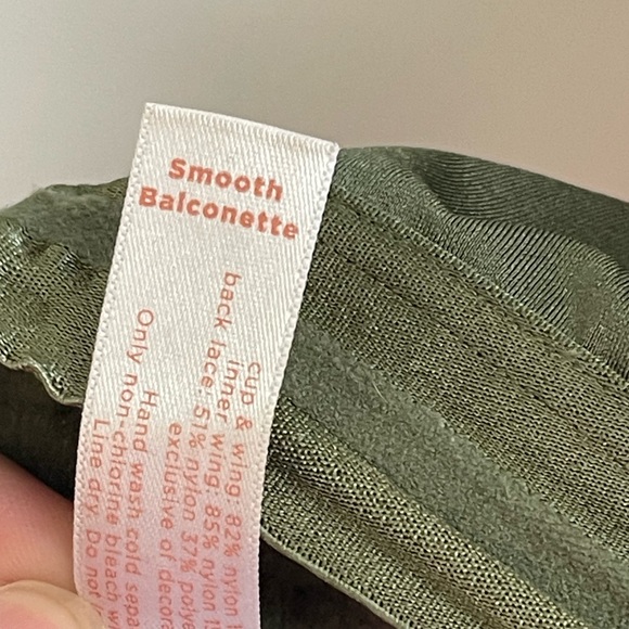 Cacique Smooth Lightly Lined Balconette Bra With Convertible Lace Back Size 40G - Picture 10 of 11